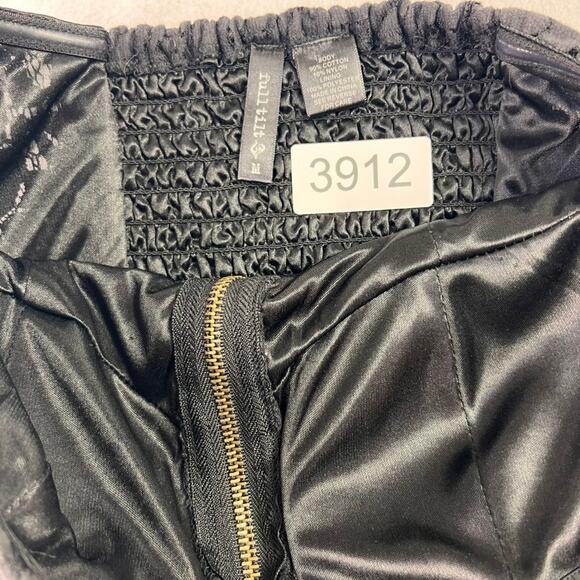 Full Tilt Bustier Top M Padded Bra Lace Overlay Front Zip Strapless Smocked Back - Picture 7 of 9